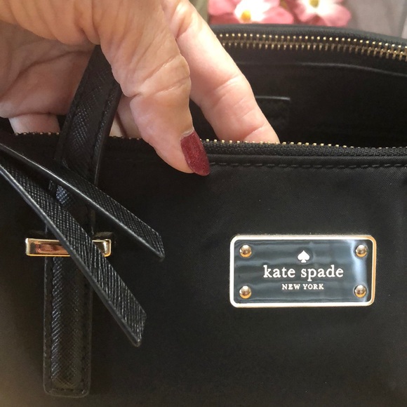 Kate Spade ♠️ Six Compartment Magnetic Closure Tote in Black - Picture 4 of 15